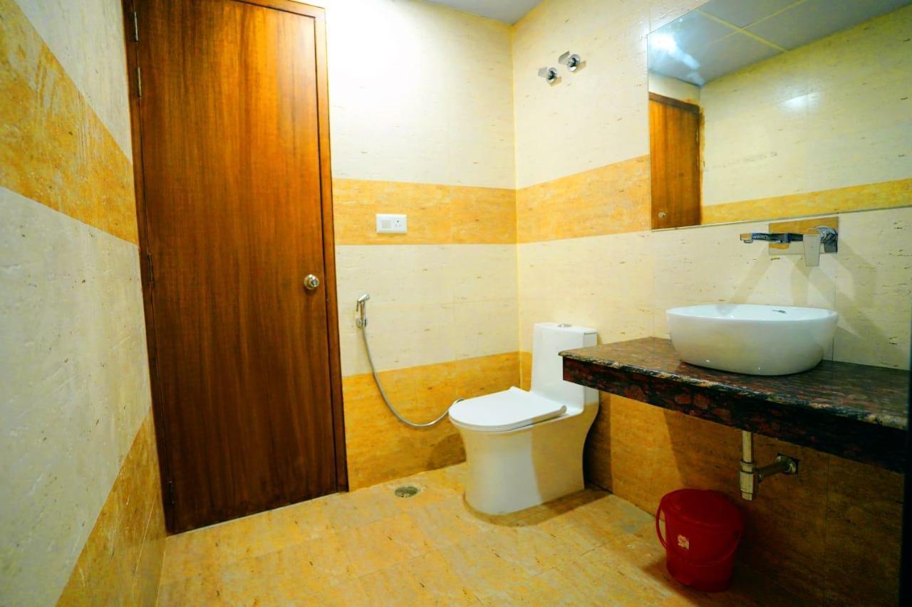 Hotel Amansara Lucknow Exterior photo