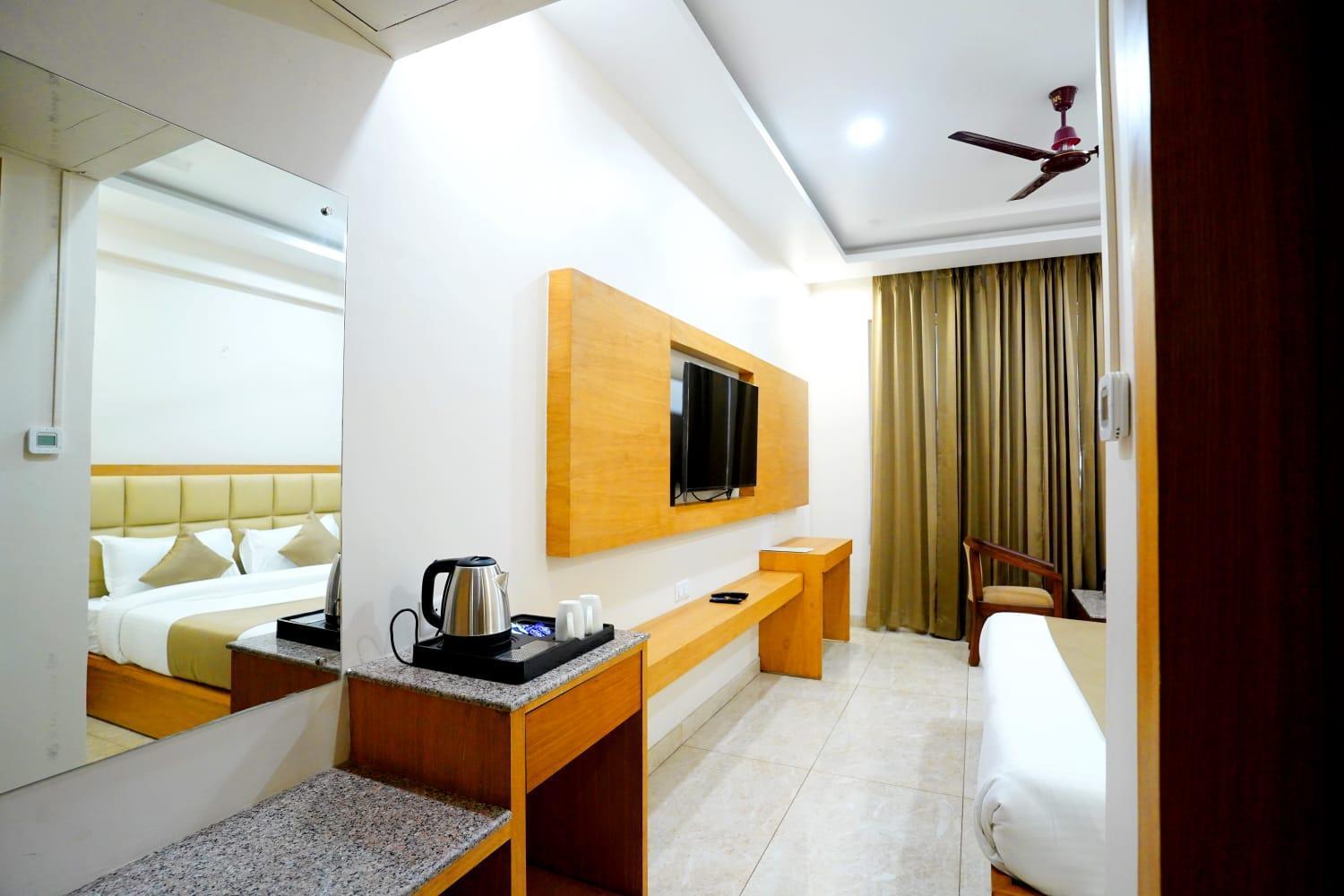 Hotel Amansara Lucknow Exterior photo